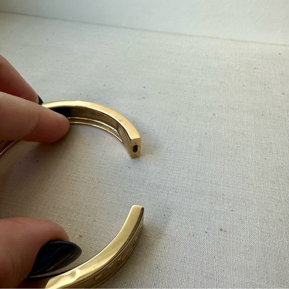 Butterfly Enamel Cloisonné Abstract Gold-Tone Hinge Bangle Cuff Bracelet - Picture 6 of 7